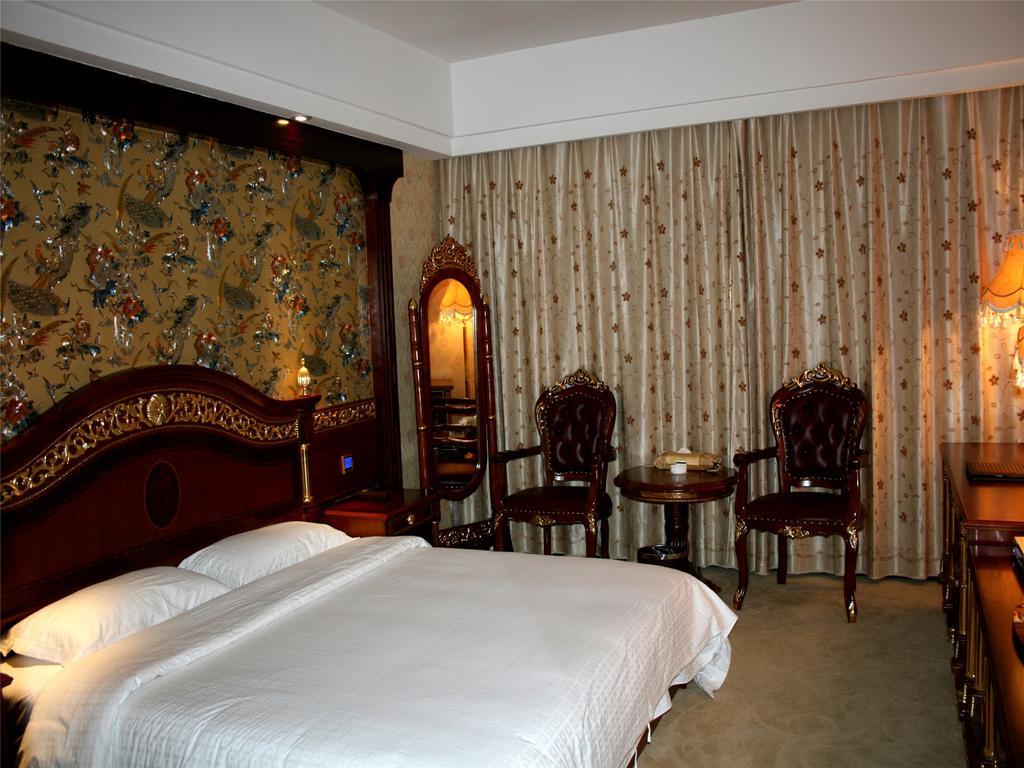 New West Street International Hotel Yangshuo Exteriör bild