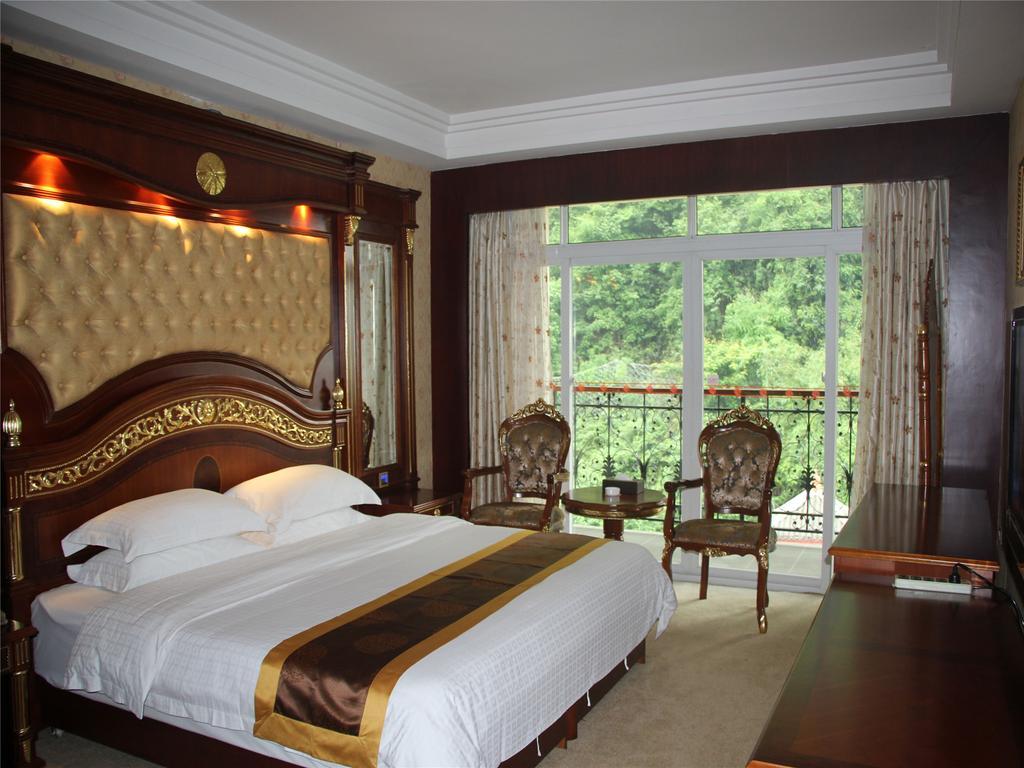 New West Street International Hotel Yangshuo Exteriör bild