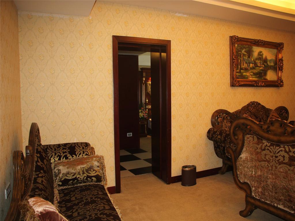 New West Street International Hotel Yangshuo Exteriör bild