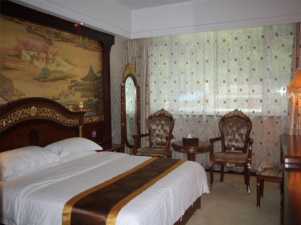 New West Street International Hotel Yangshuo Exteriör bild