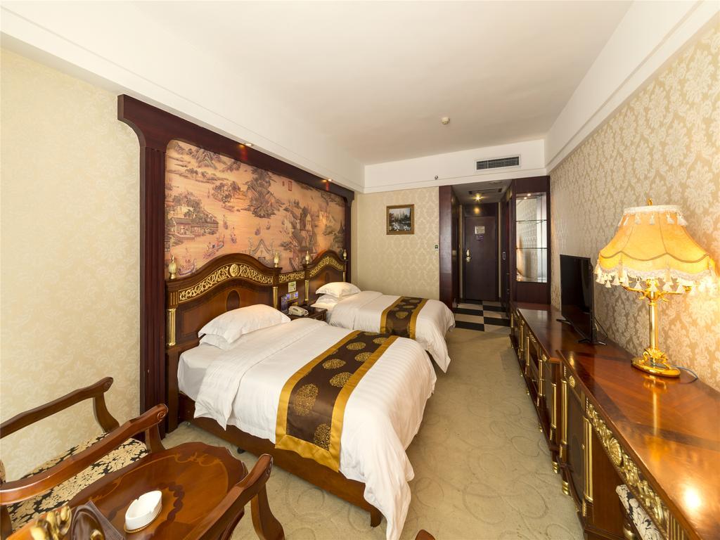 New West Street International Hotel Yangshuo Exteriör bild