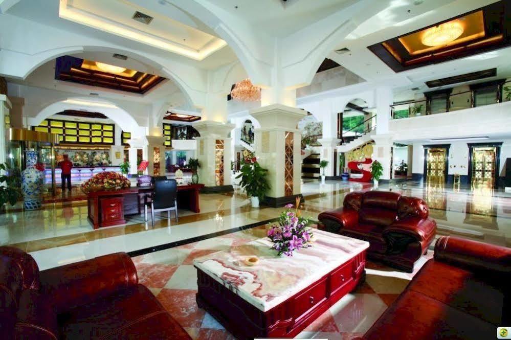 New West Street International Hotel Yangshuo Exteriör bild
