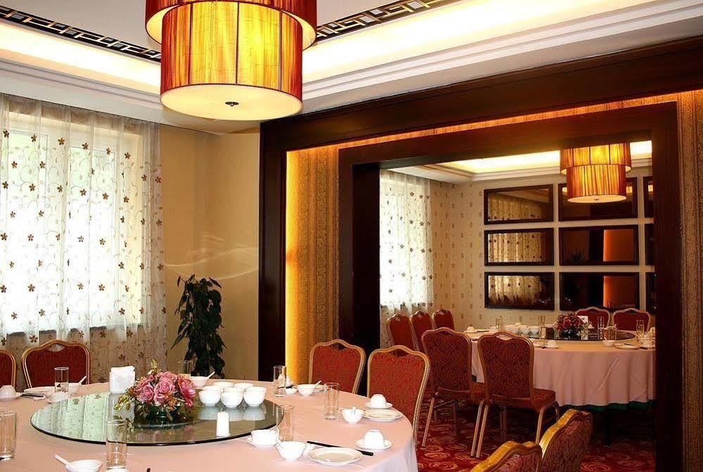 New West Street International Hotel Yangshuo Exteriör bild