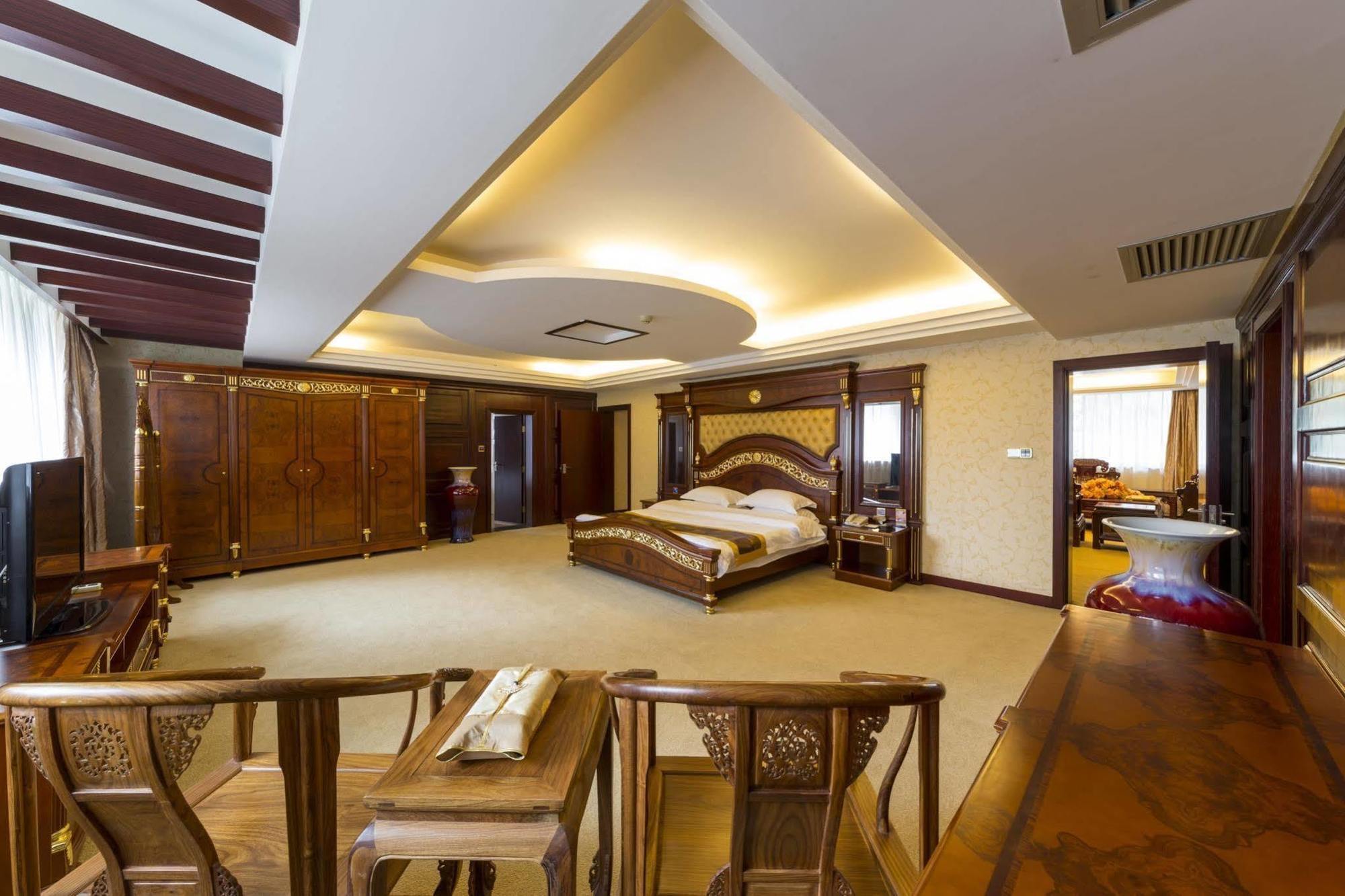 New West Street International Hotel Yangshuo Exteriör bild
