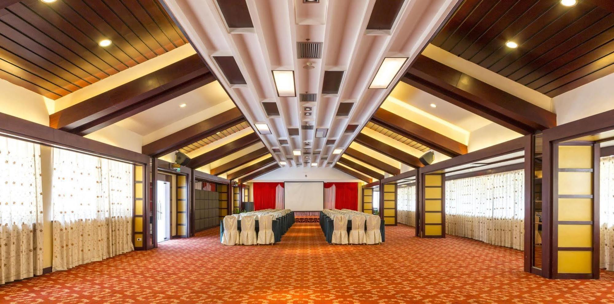 New West Street International Hotel Yangshuo Exteriör bild